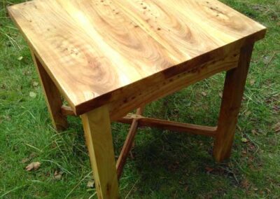 Elm Table